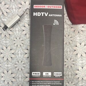 Indoor/Outdoor HDTV Antenna